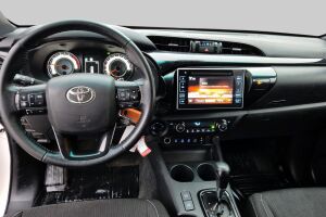 Toyota Hilux esikatselu 17