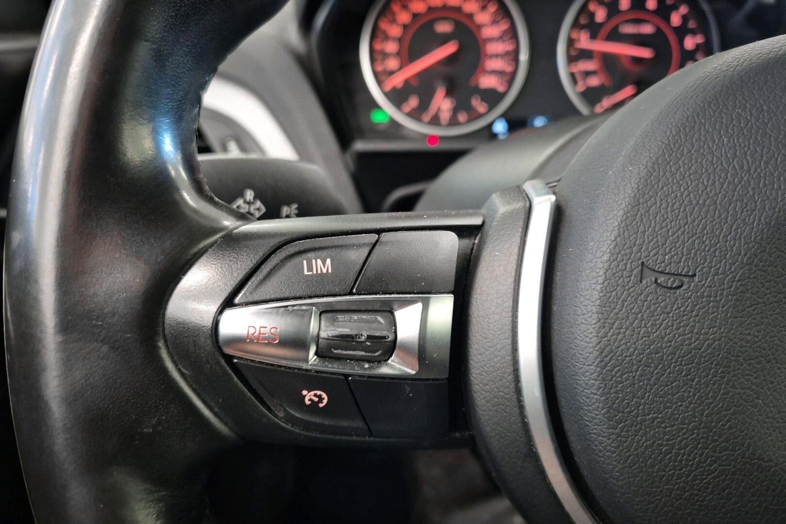 BMW 2-sarja iso kuva 19