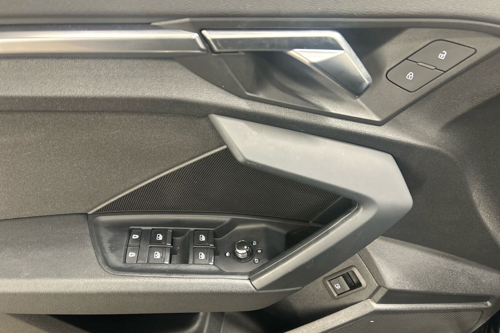 Audi A3 iso kuva 18