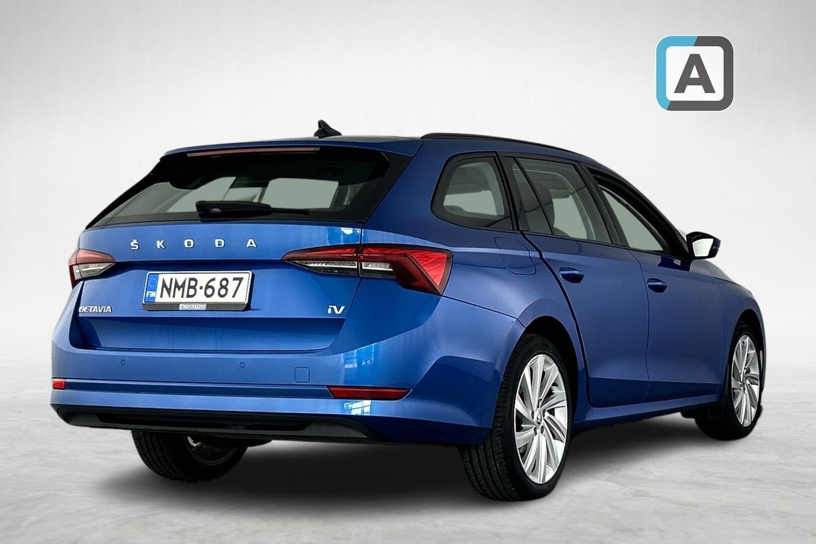 Skoda Octavia iso kuva 2