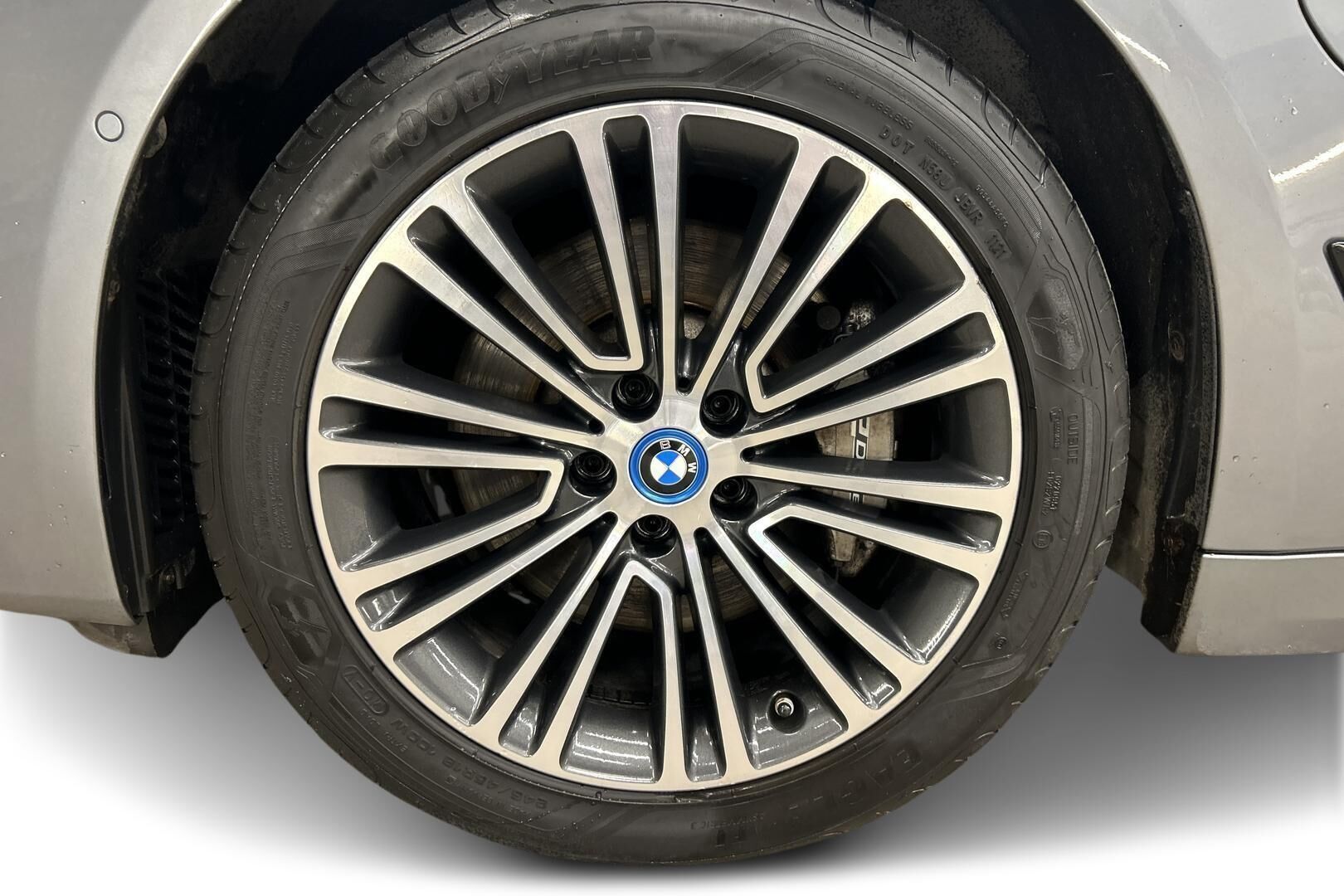 BMW 5-sarja iso kuva 13