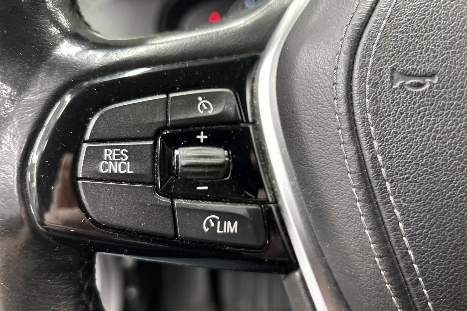 BMW 5-sarja iso kuva 15