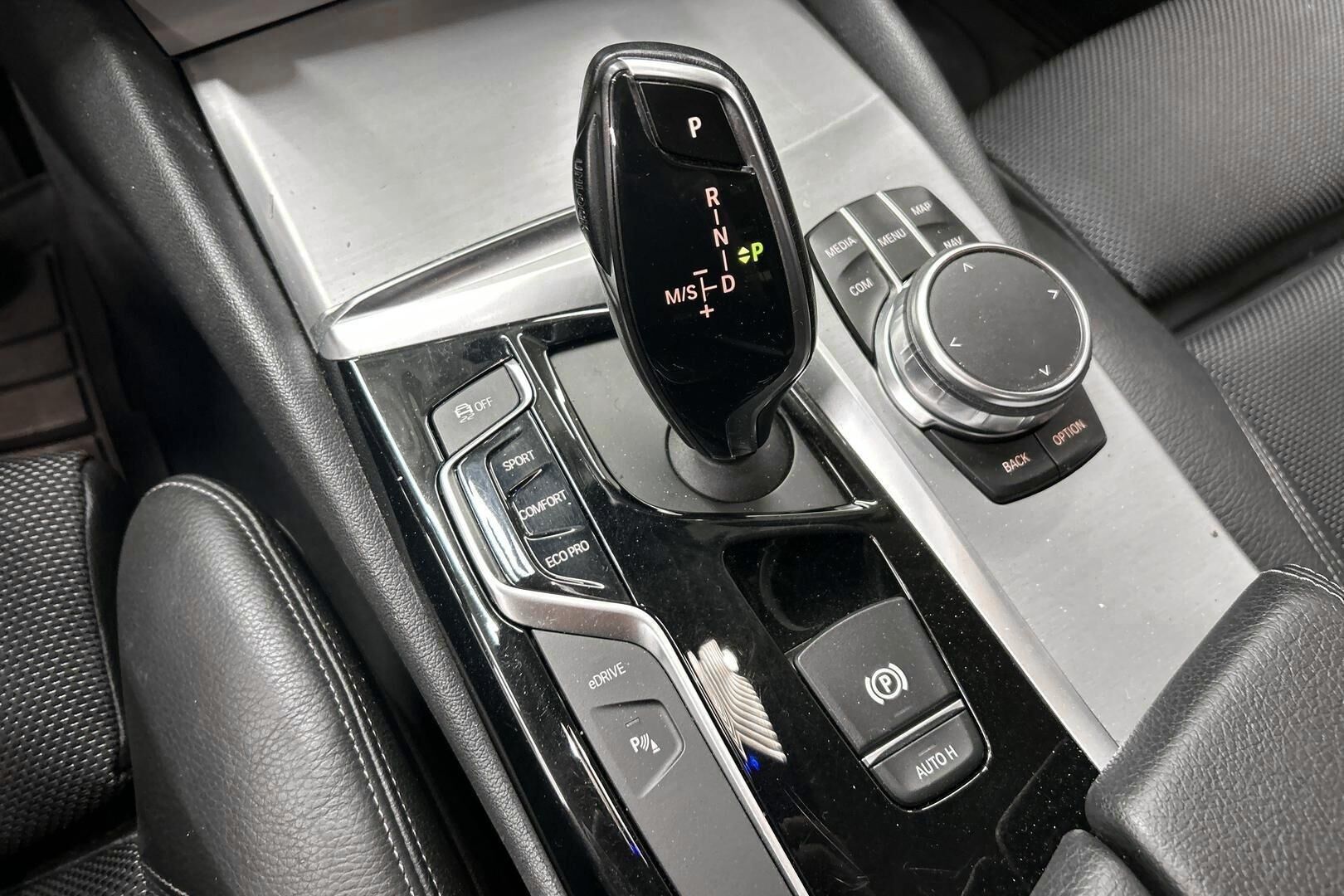 BMW 5-sarja iso kuva 21