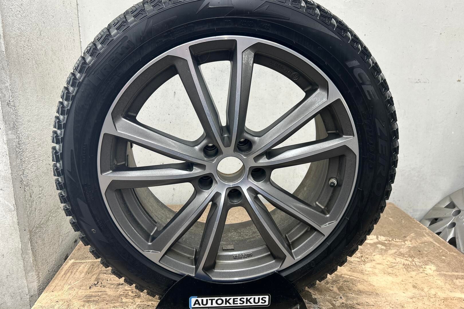 BMW 5-sarja iso kuva 24