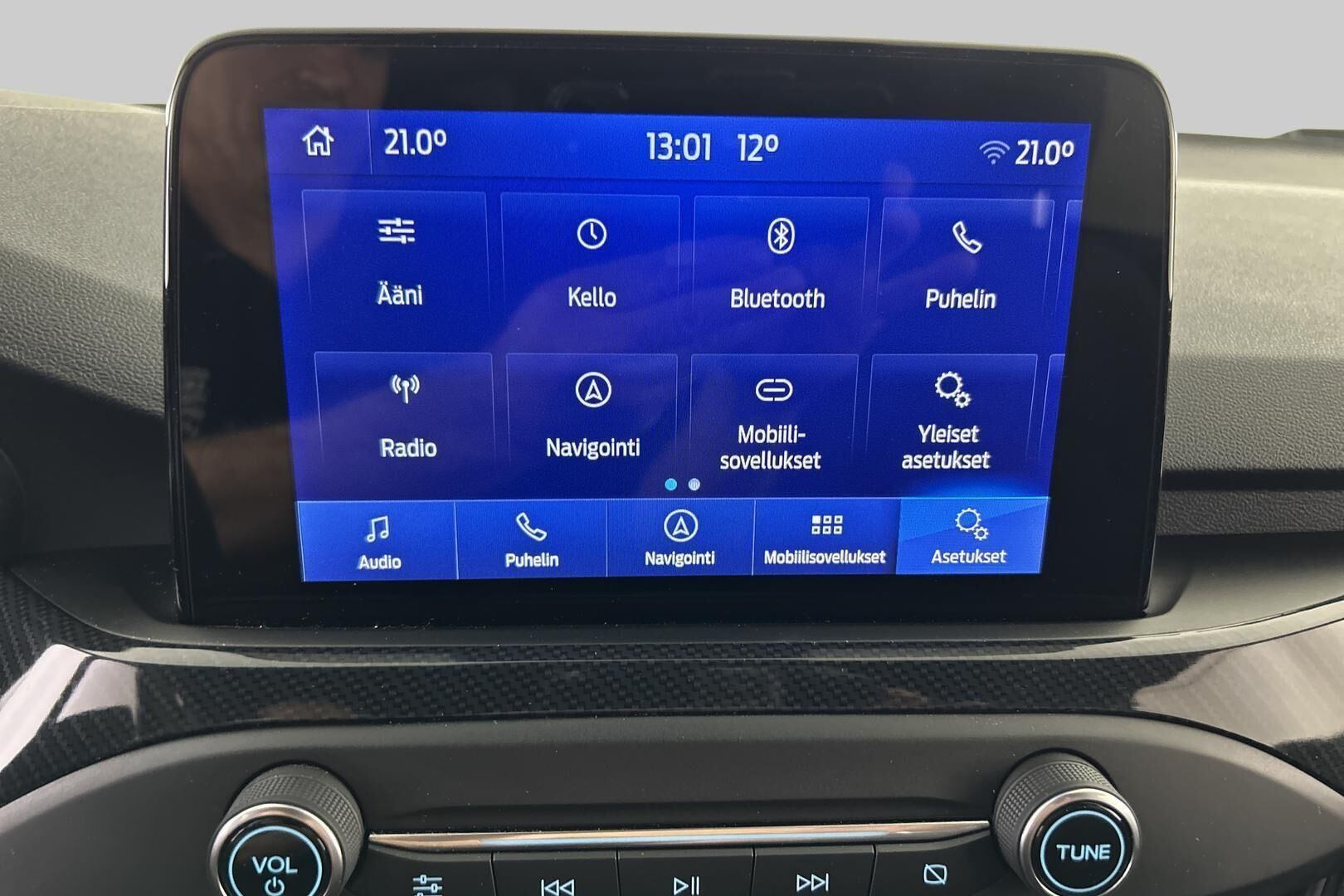 Ford Focus iso kuva 15