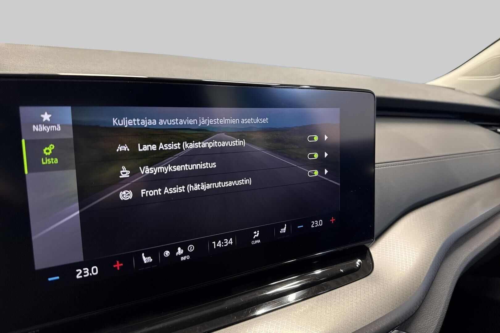 Skoda Octavia iso kuva 19