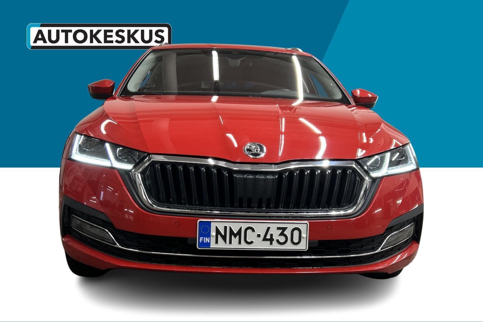 Skoda Octavia iso kuva 2