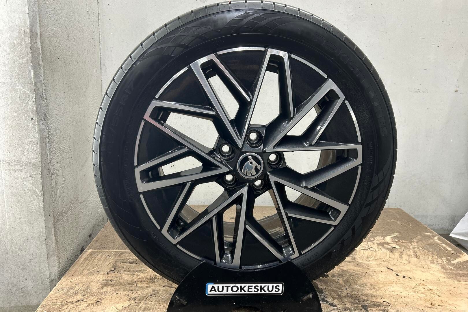 Skoda Octavia iso kuva 25