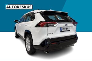 Toyota RAV4 Plug-in esikatselu 6