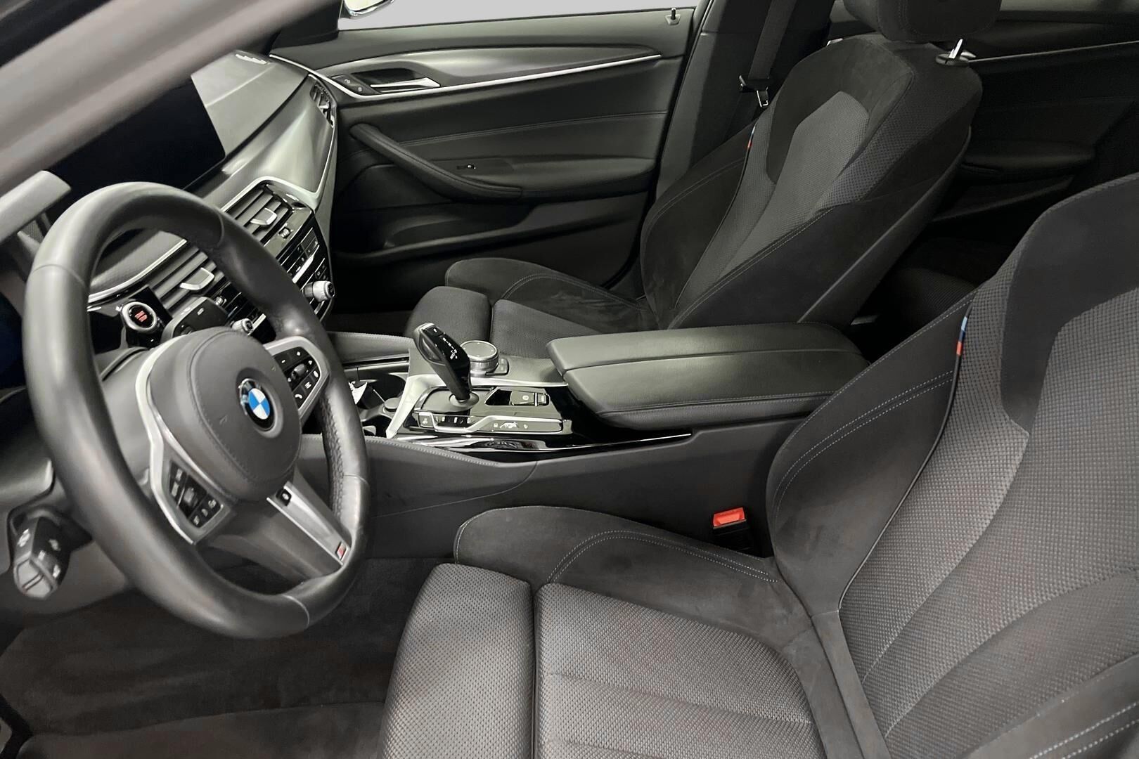 BMW 5-sarja iso kuva 5