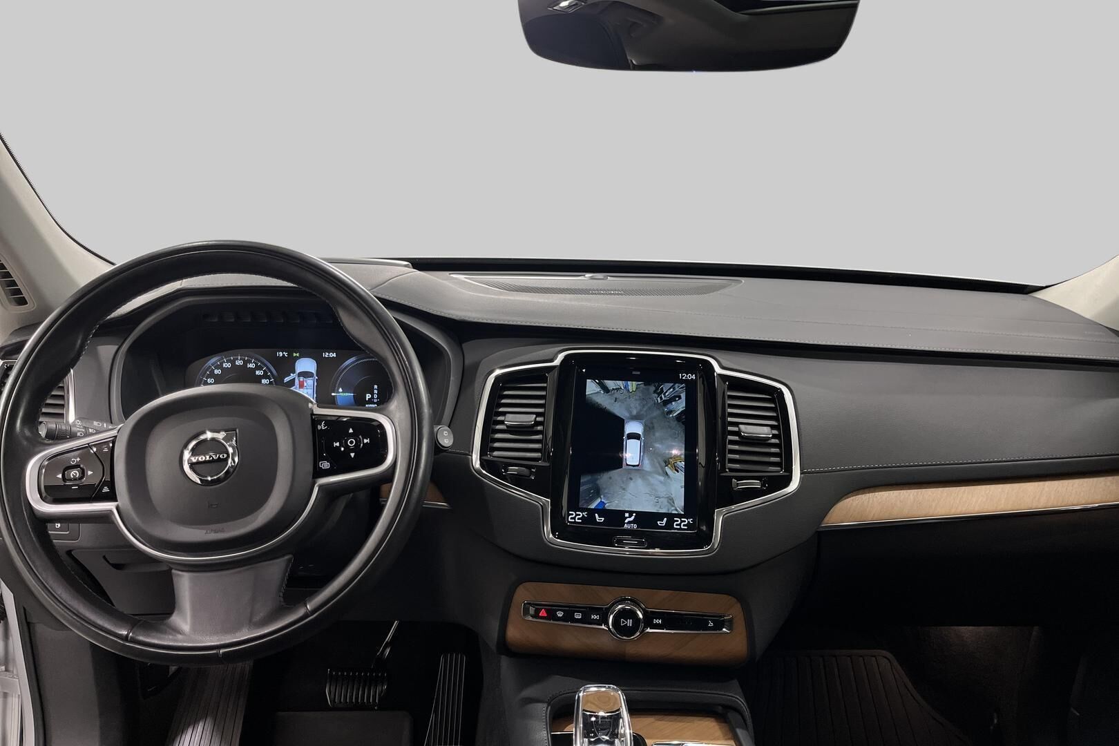 Volvo XC90 iso kuva 11