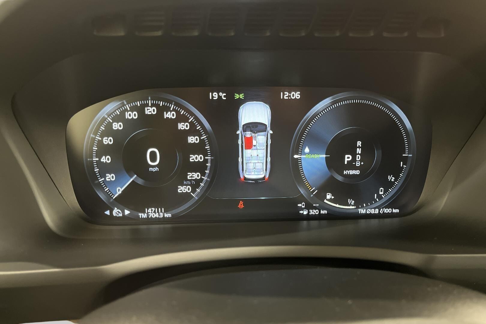 Volvo XC90 iso kuva 15