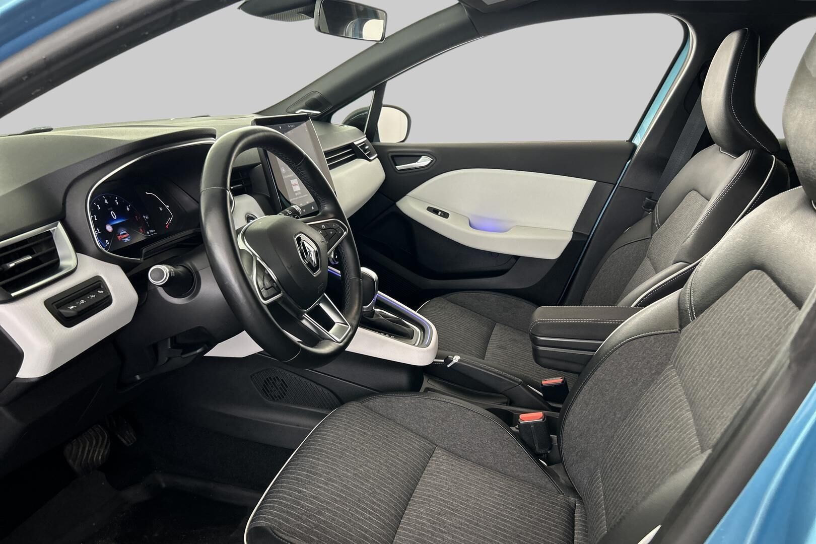Renault Clio iso kuva 8
