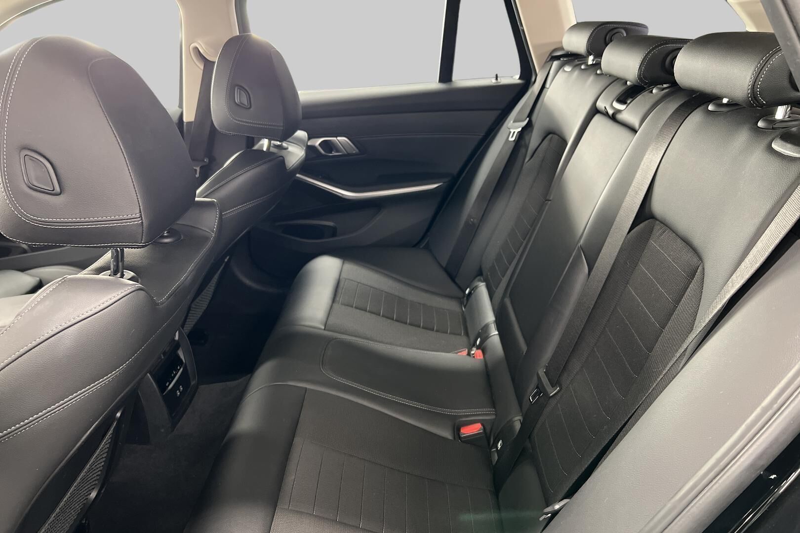 BMW 3-sarja iso kuva 8