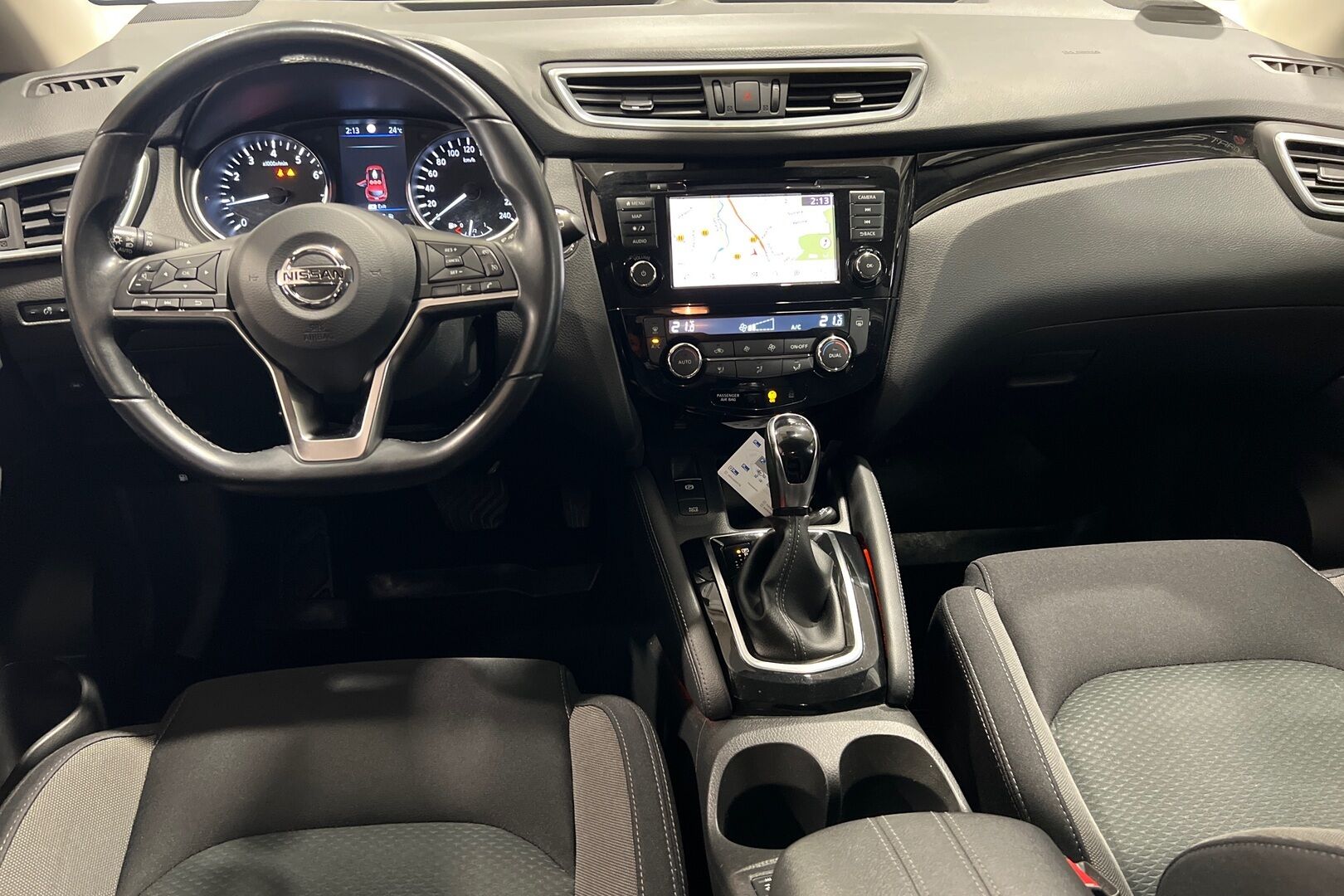 Nissan Qashqai iso kuva 7