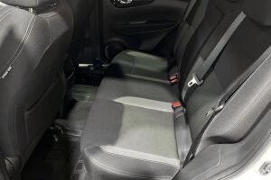 Nissan Qashqai esikatselu 10