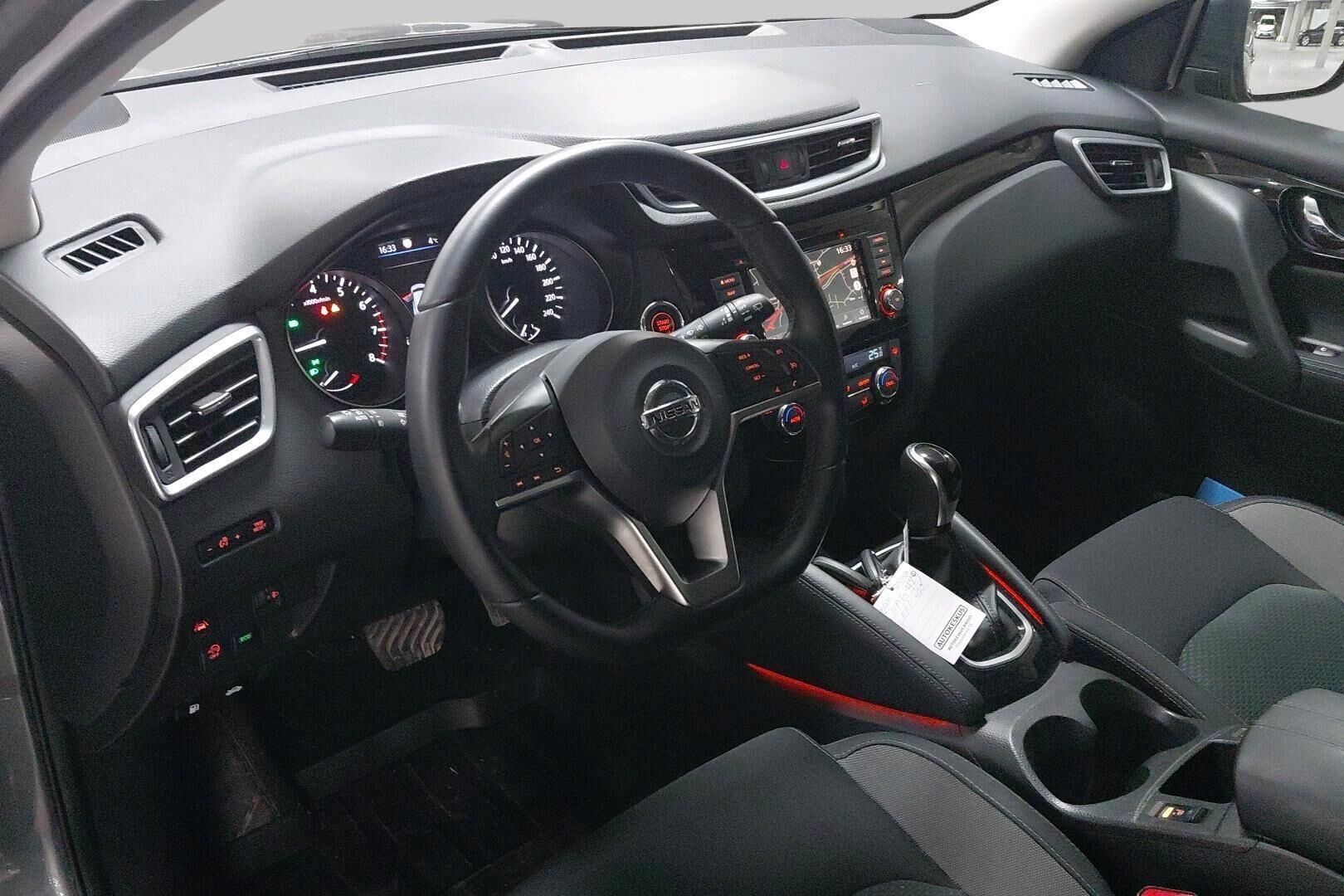 Nissan Qashqai iso kuva 4