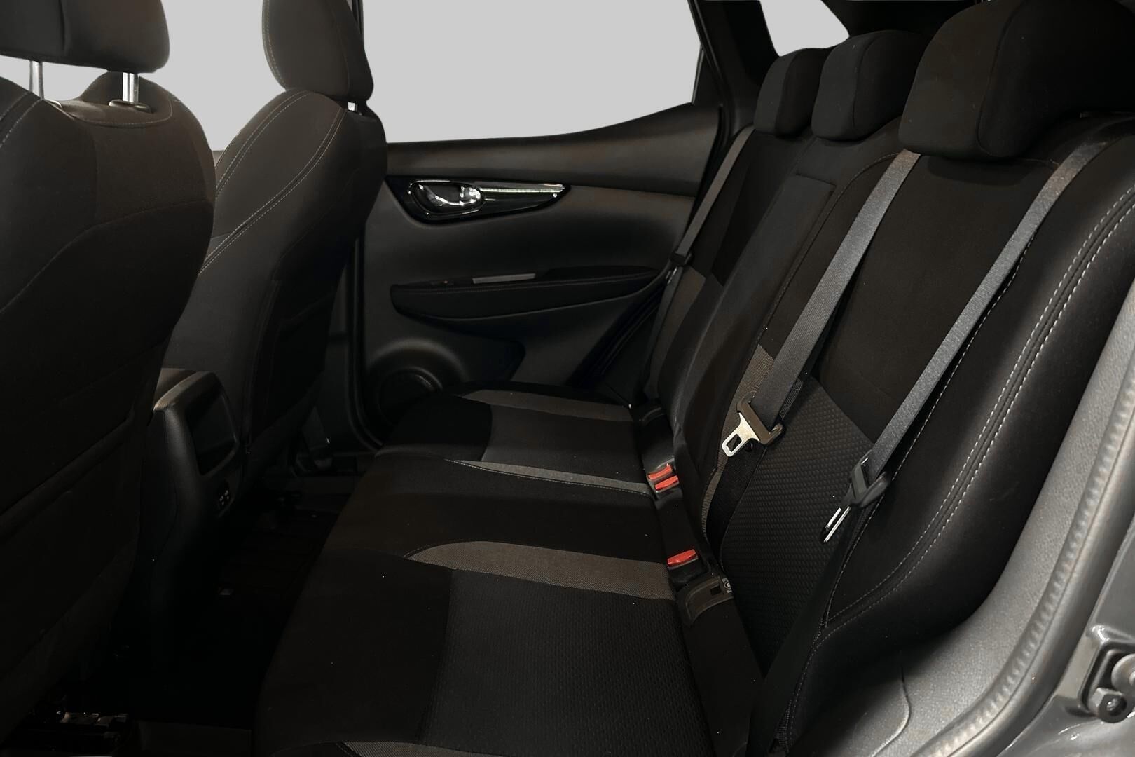 Nissan Qashqai iso kuva 10
