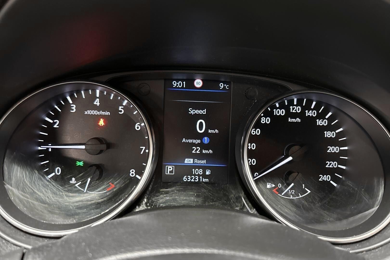 Nissan Qashqai iso kuva 15