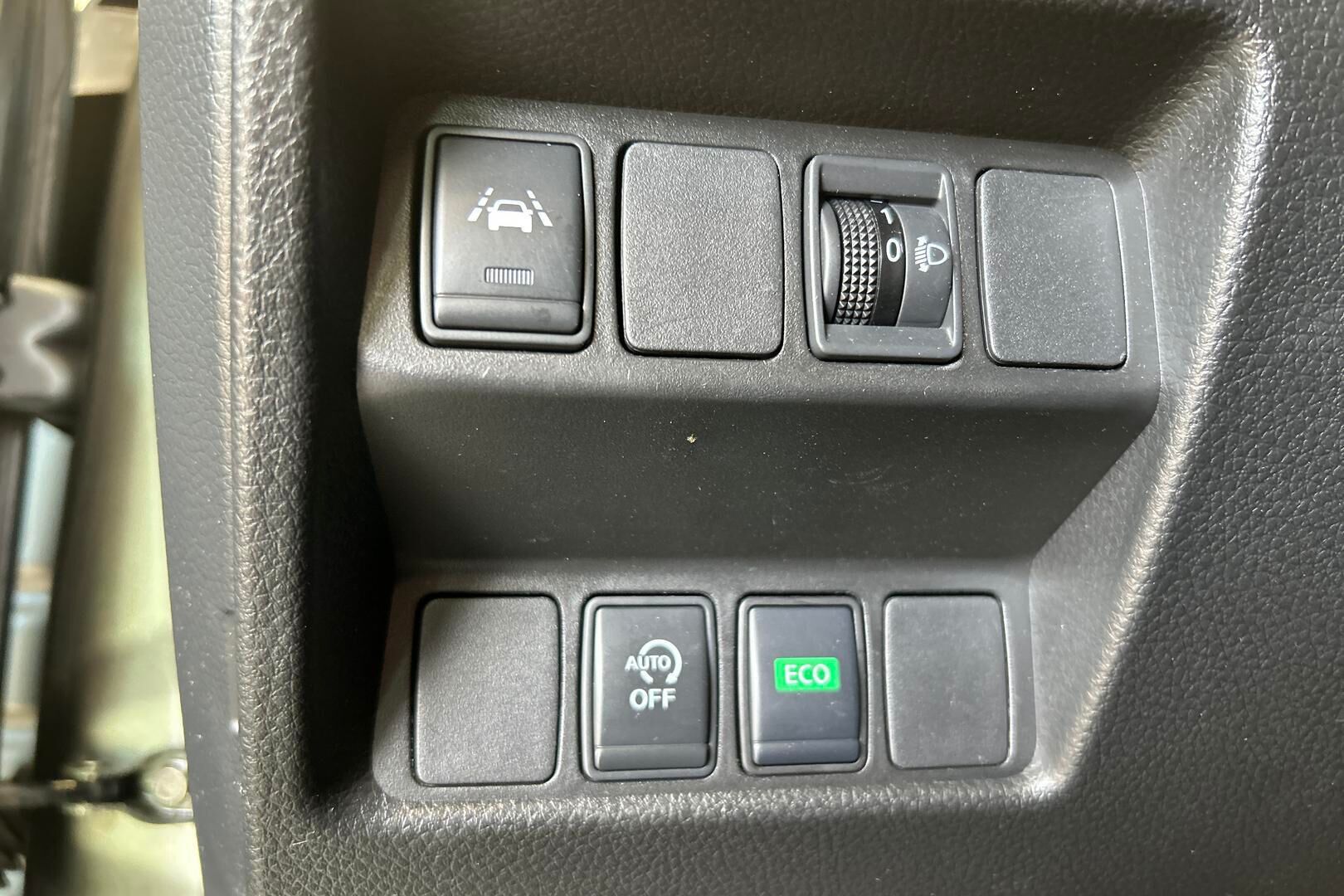 Nissan Qashqai iso kuva 32