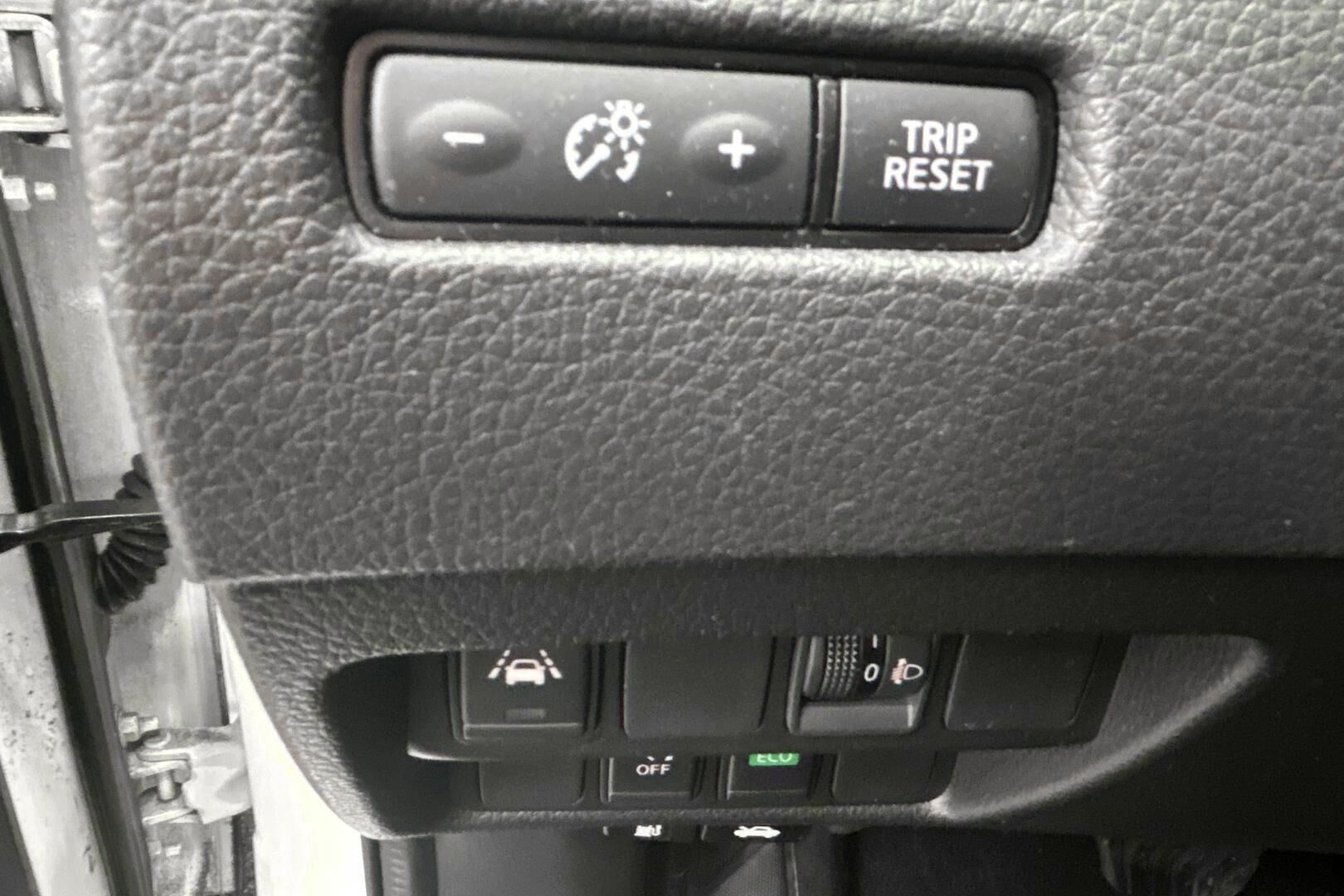 Nissan Qashqai iso kuva 11