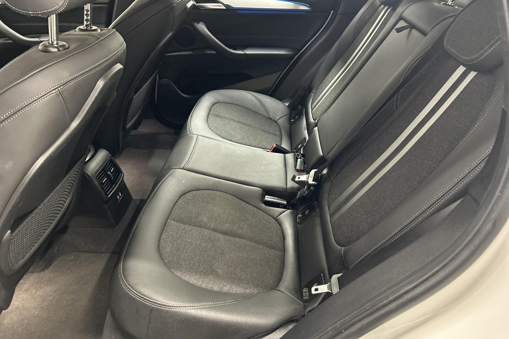 BMW X1 iso kuva 8