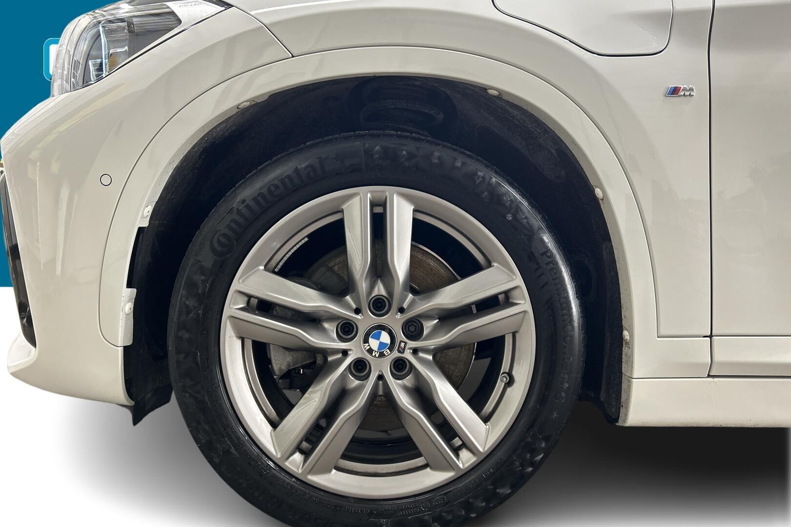 BMW X1 iso kuva 10