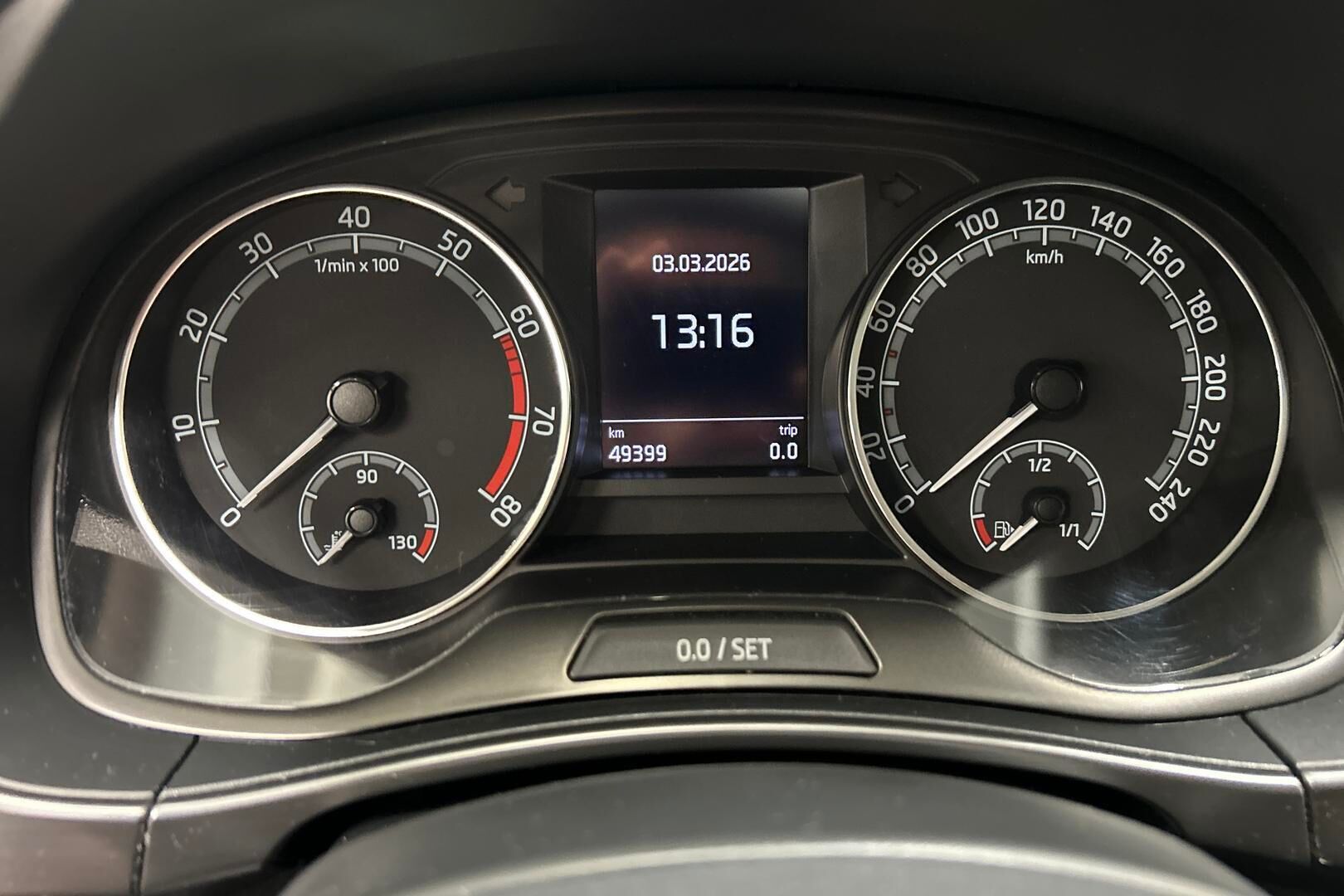 Skoda Fabia iso kuva 14