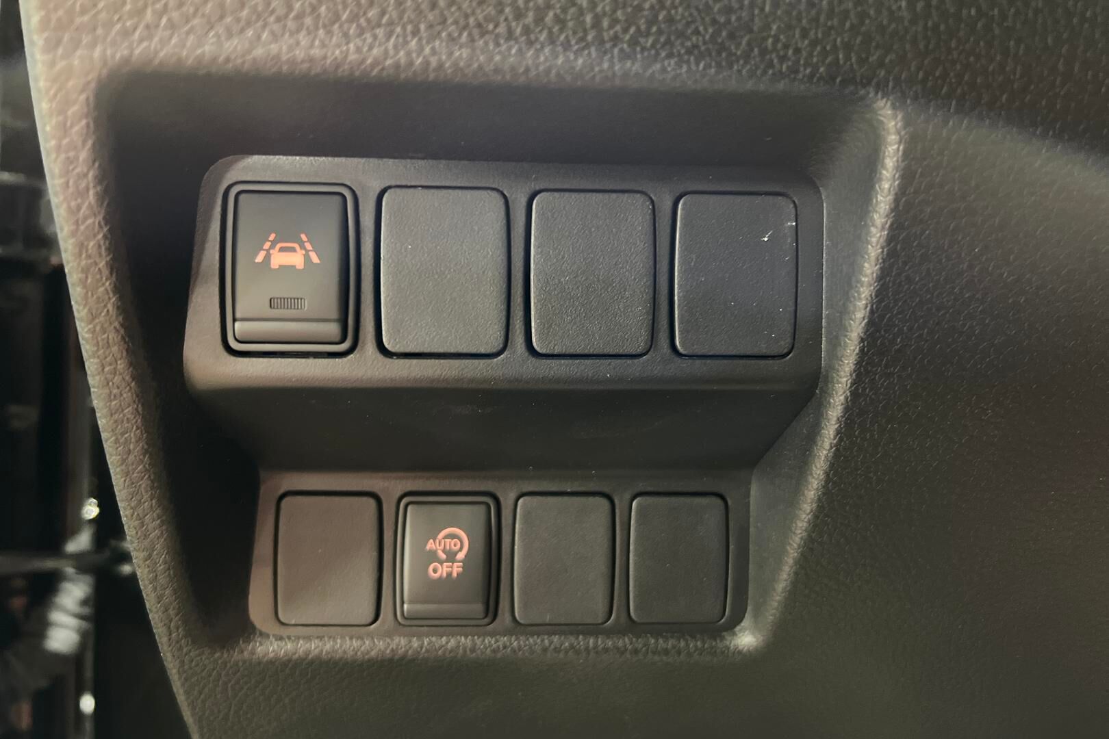 Nissan Qashqai iso kuva 15