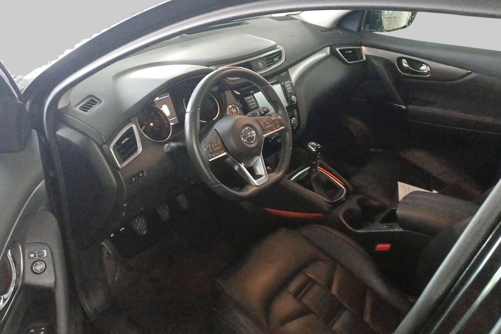 Nissan Qashqai iso kuva 2