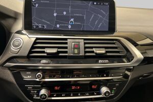 BMW X3 esikatselu 14