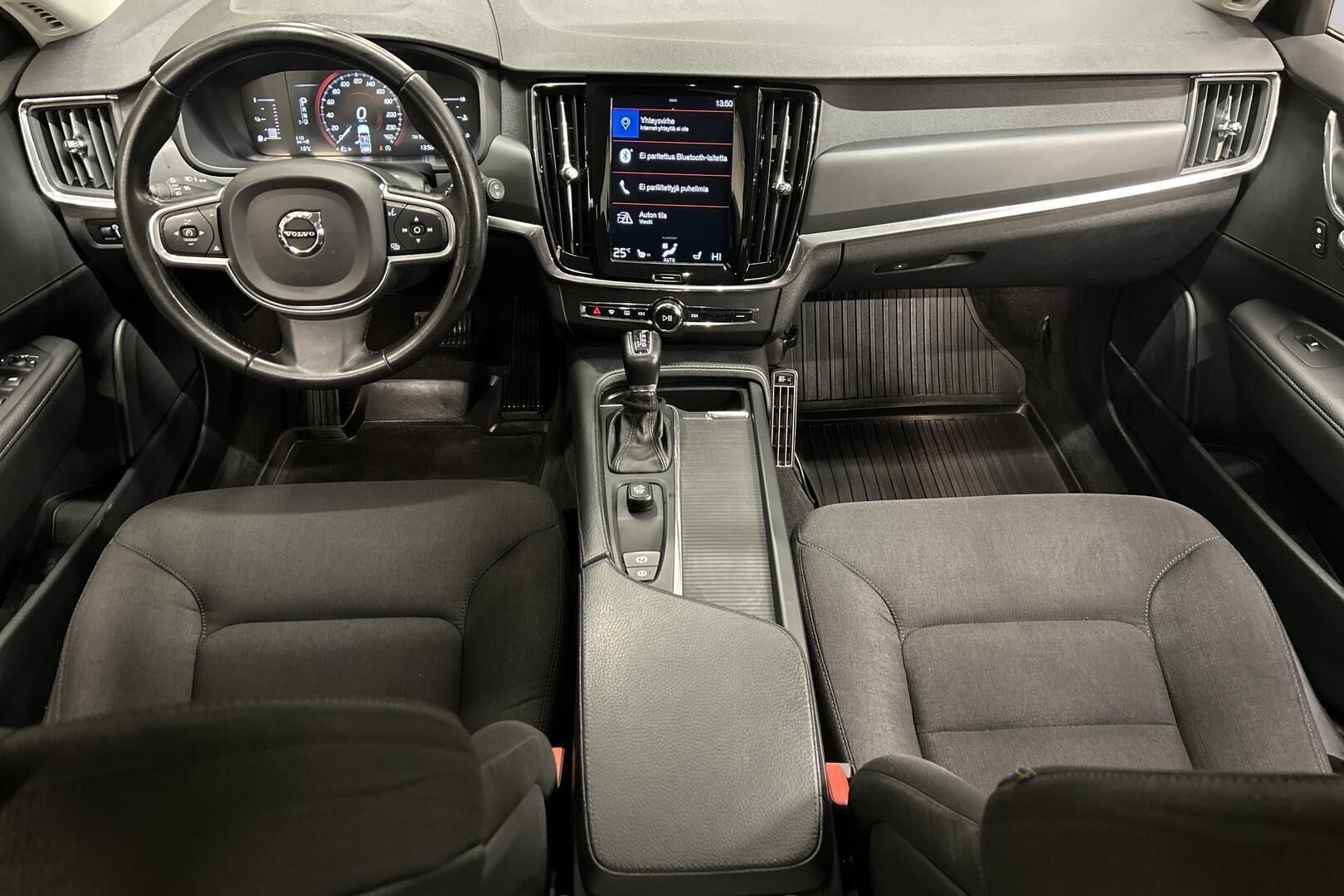 Volvo V90 iso kuva 10