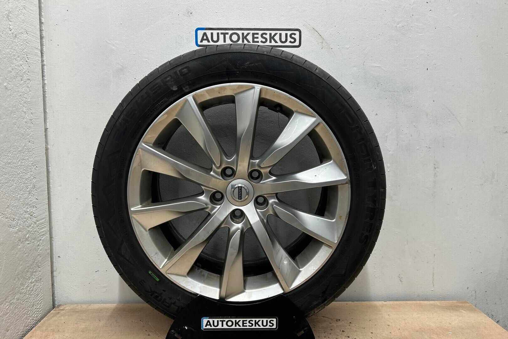 Volvo V90 iso kuva 12