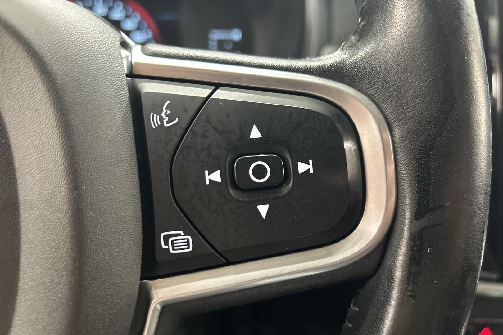 Volvo V90 iso kuva 17