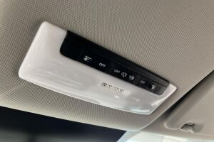 Nissan Leaf esikatselu 29