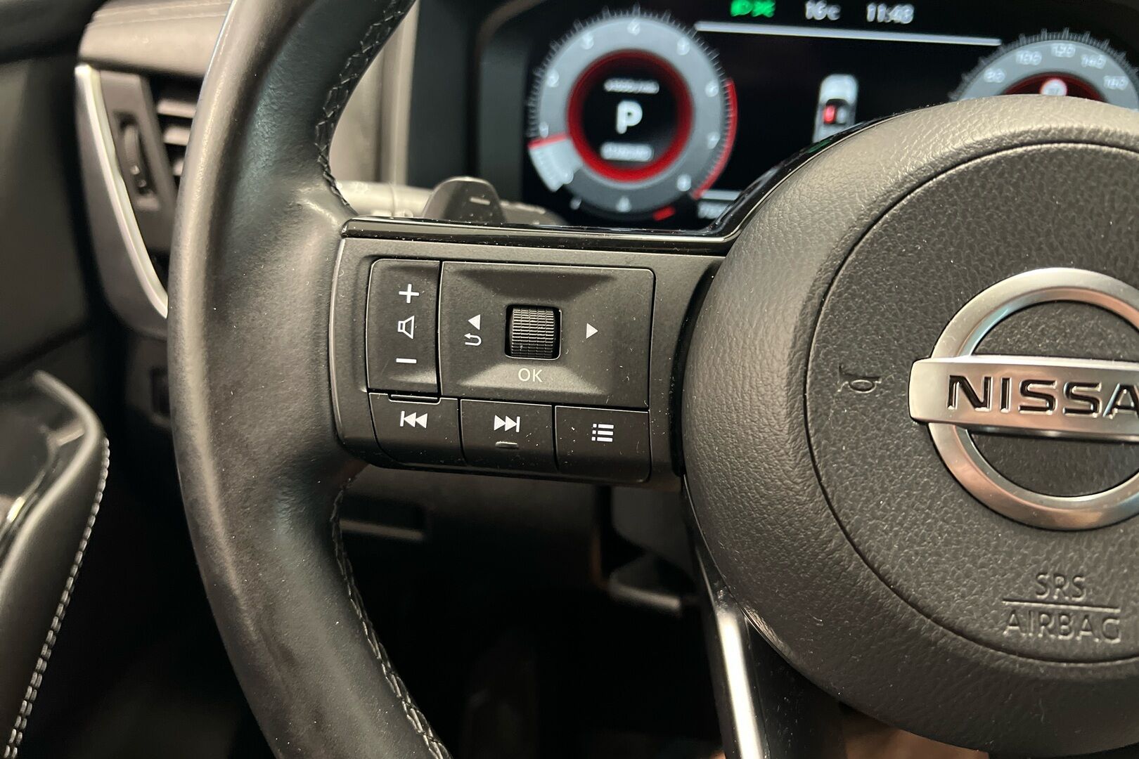 Nissan Qashqai iso kuva 16