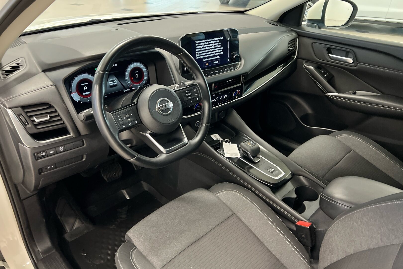Nissan Qashqai iso kuva 6