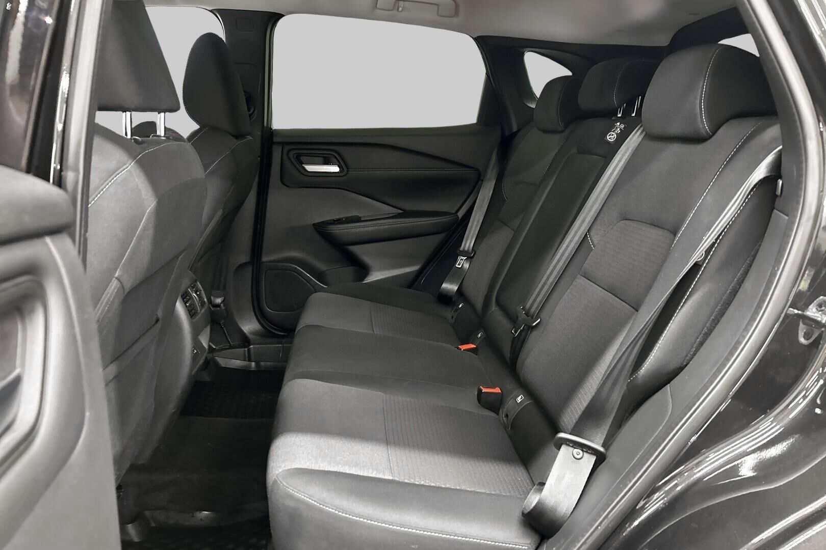 Nissan Qashqai iso kuva 10