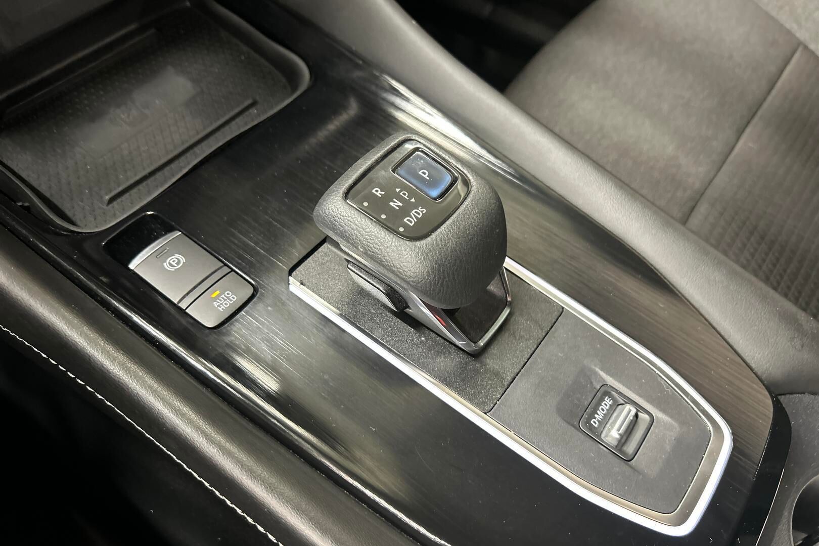 Nissan Qashqai iso kuva 16