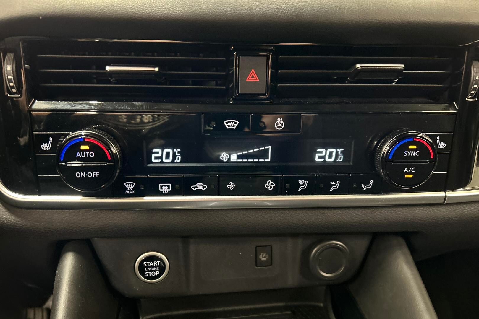 Nissan Qashqai iso kuva 17