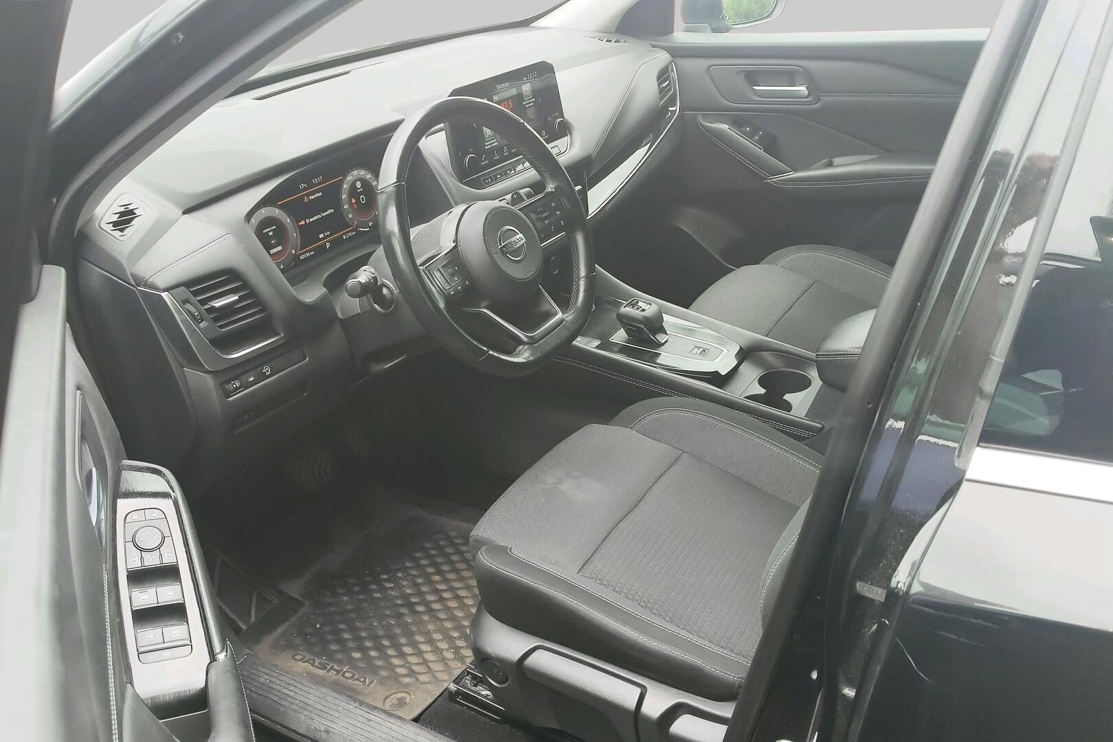 Nissan Qashqai iso kuva 2