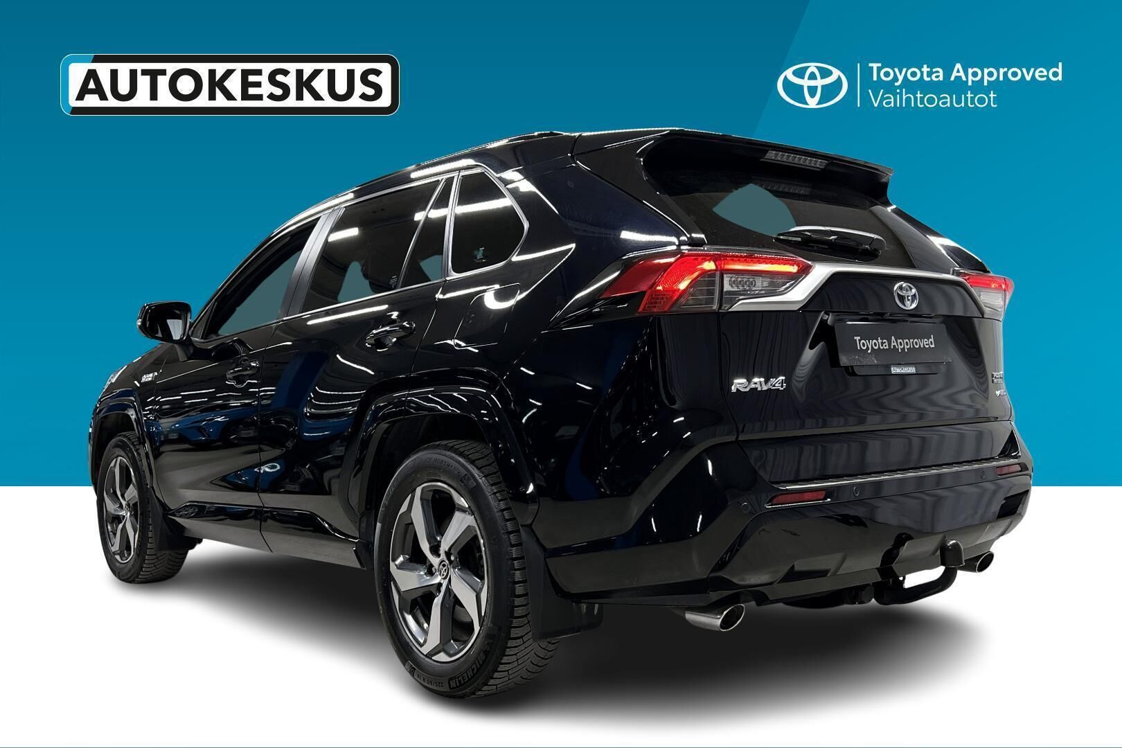 Toyota RAV4 iso kuva 6