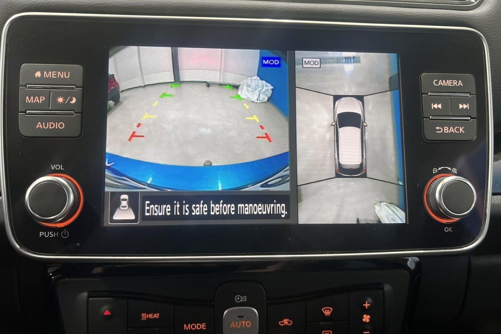 Nissan Leaf iso kuva 19
