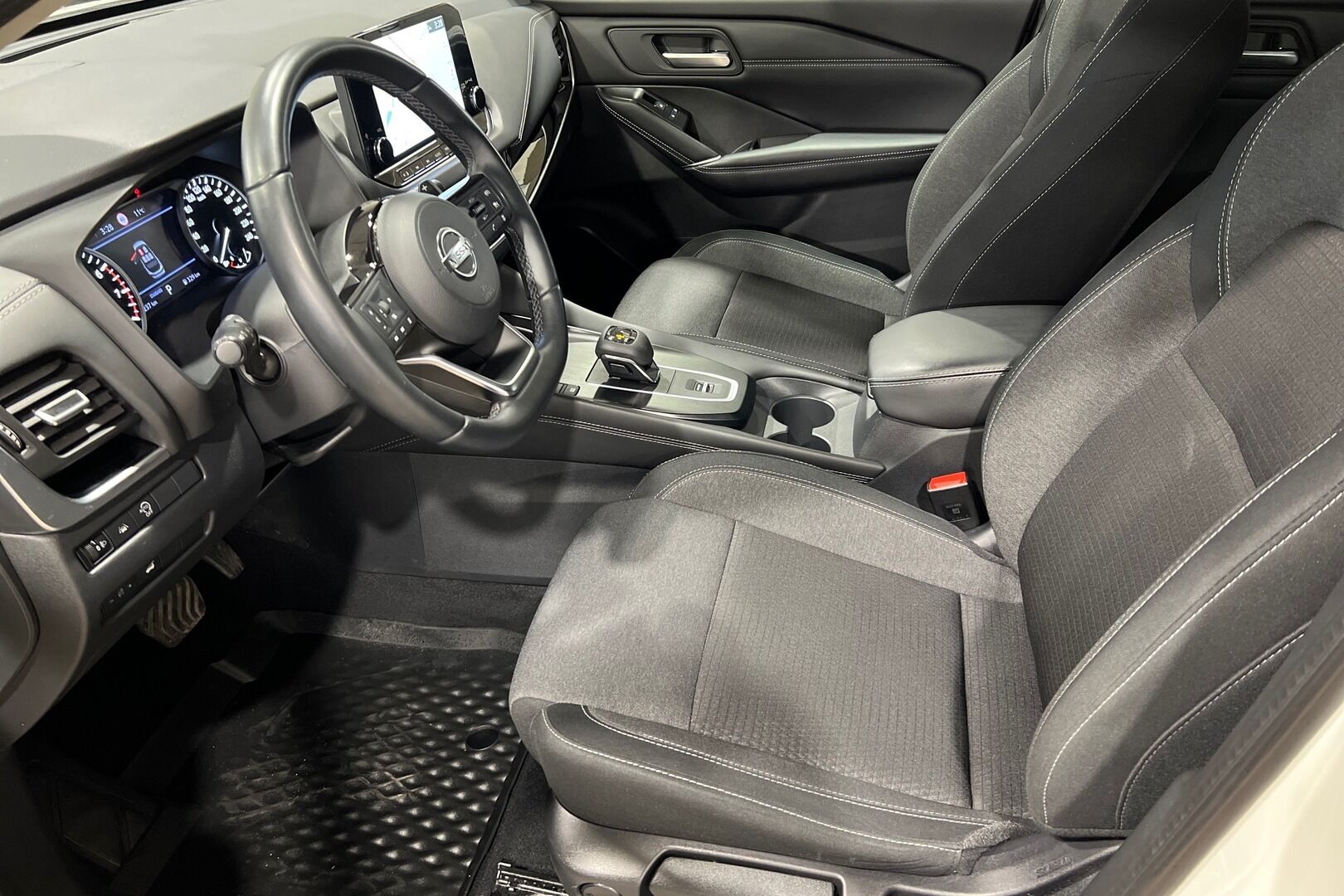 Nissan Qashqai iso kuva 4