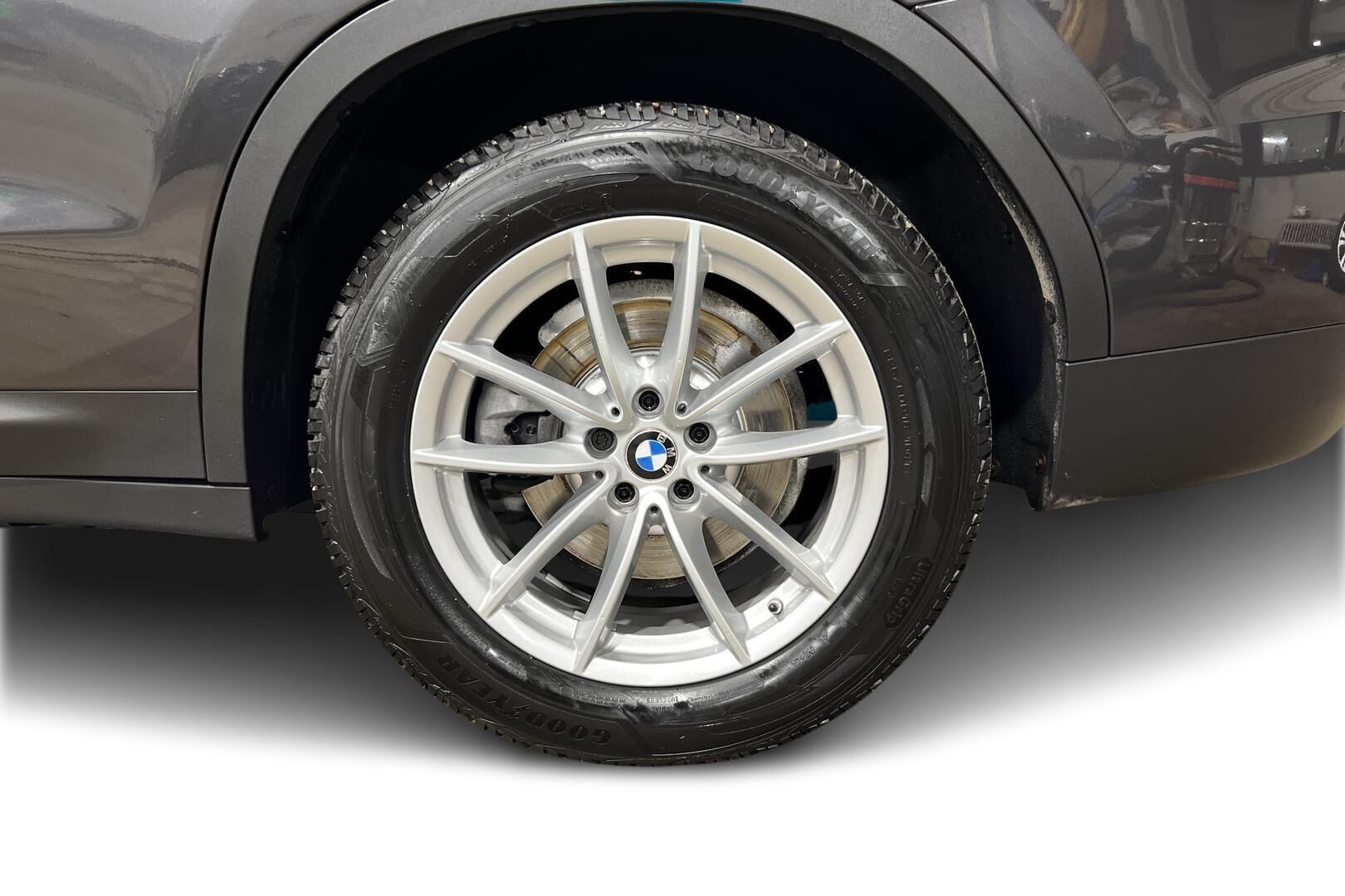 BMW X3 iso kuva 13