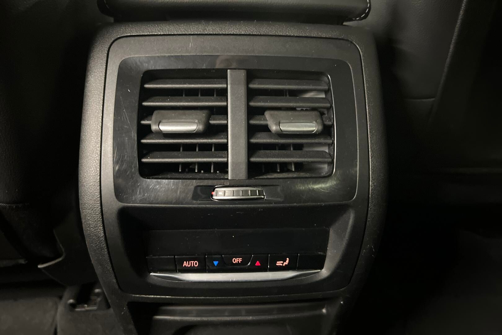 BMW X3 iso kuva 15