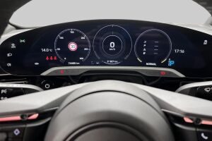 Porsche Taycan esikatselu 12