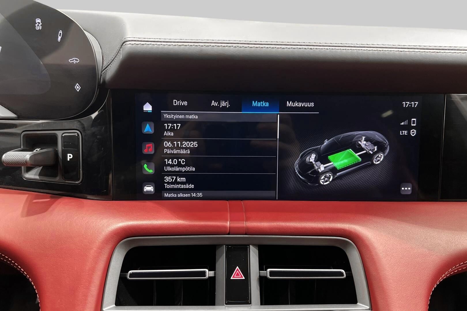 Porsche Taycan iso kuva 18