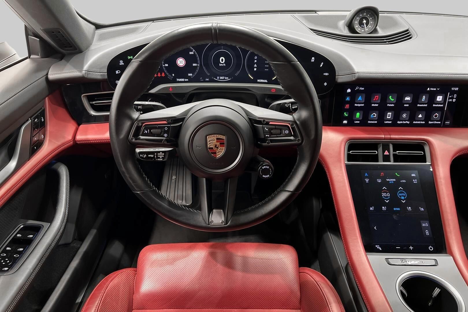 Porsche Taycan iso kuva 50