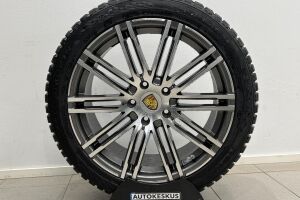 Porsche Taycan esikatselu 43